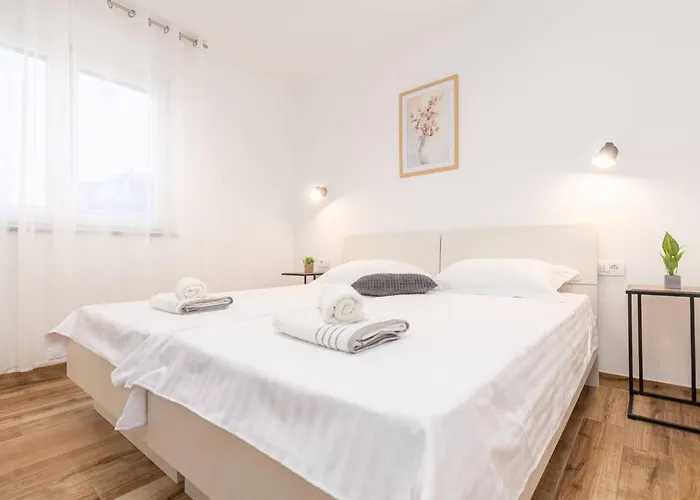 Holiday home Ema Und Ana By Interhome *