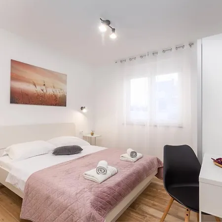 Ema Und Ana By Interhome