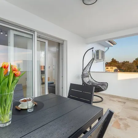 Ema Und Ana By Interhome Pula