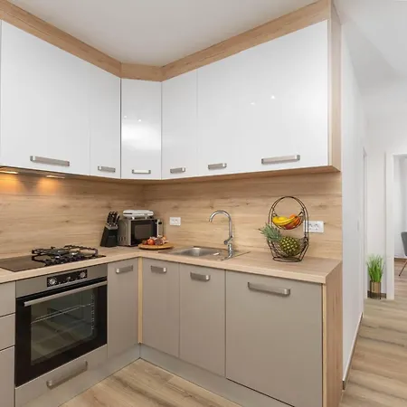 Ema Und Ana By Interhome Pula