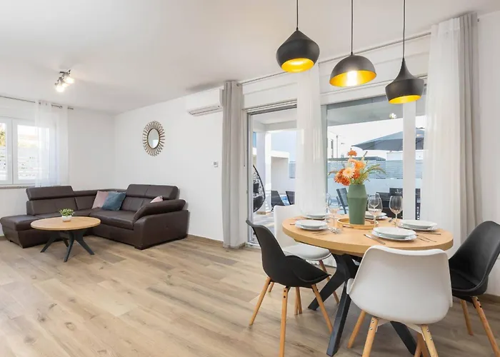 Ema Und Ana By Interhome * Пула