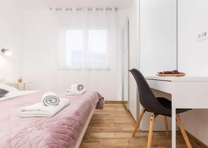 Ema Und Ana By Interhome * Pula